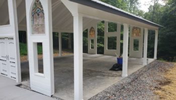 Spacious chapel for ceremony